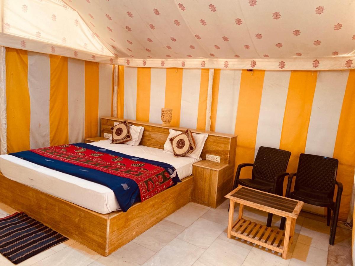 Sunrise Desert Resort With Swimming Pool 斋沙默尔 外观 照片