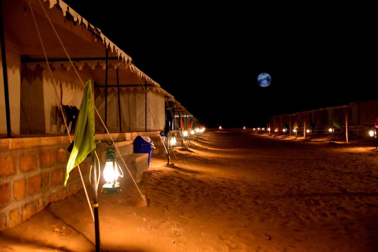 Sunrise Desert Resort With Swimming Pool 斋沙默尔 外观 照片