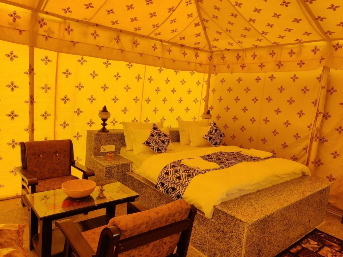 Sunrise Desert Resort With Swimming Pool 斋沙默尔 外观 照片