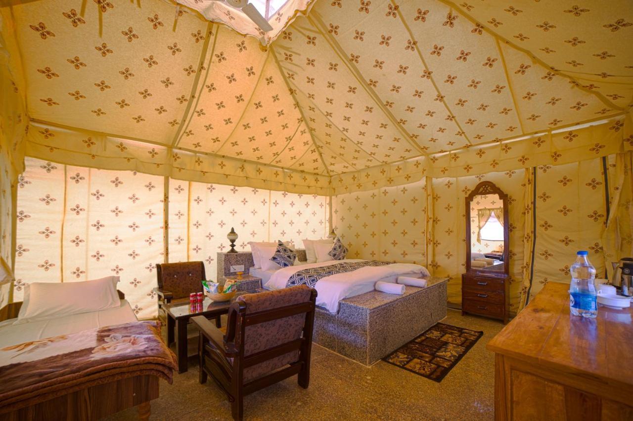 Sunrise Desert Resort With Swimming Pool 斋沙默尔 外观 照片