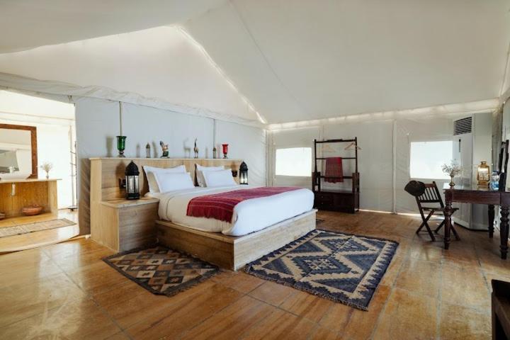 Sunrise Desert Resort With Swimming Pool 斋沙默尔 外观 照片